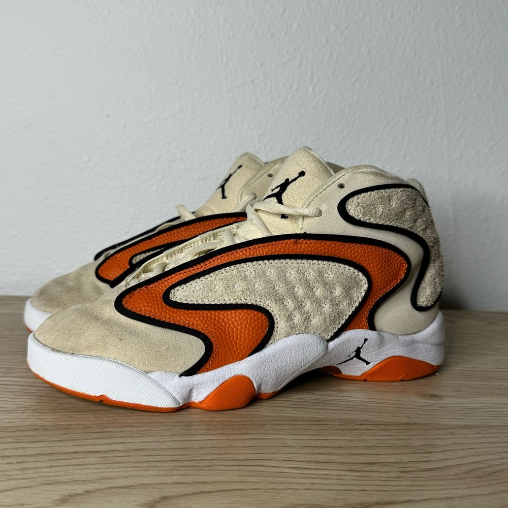 Nike Air Jordan OG COCONUT MILK CW0907-108 Womens Size 6 Cream & Orange Mid Tops